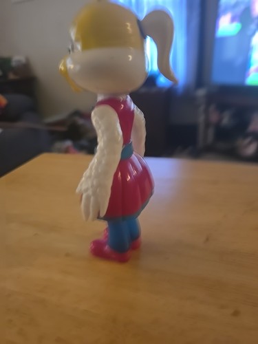 Chuck E. Cheese’s Helen Henny Action 7" Posable Figure Chicken Cake Topper - Picture 6 of 6