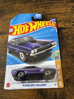 HOT WHEELS  70 DODGE HEMI CHALLENGER #164/250 70S VS '90S #10/10(KEEPER)    