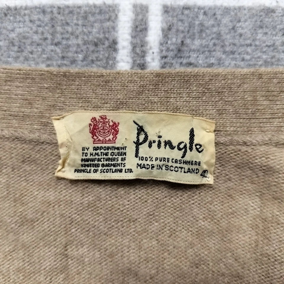 Vintage Pringle of Scotland Women's 40 (M) 100% Pure Cashmere Tan Cardigan - Image 3 of 4