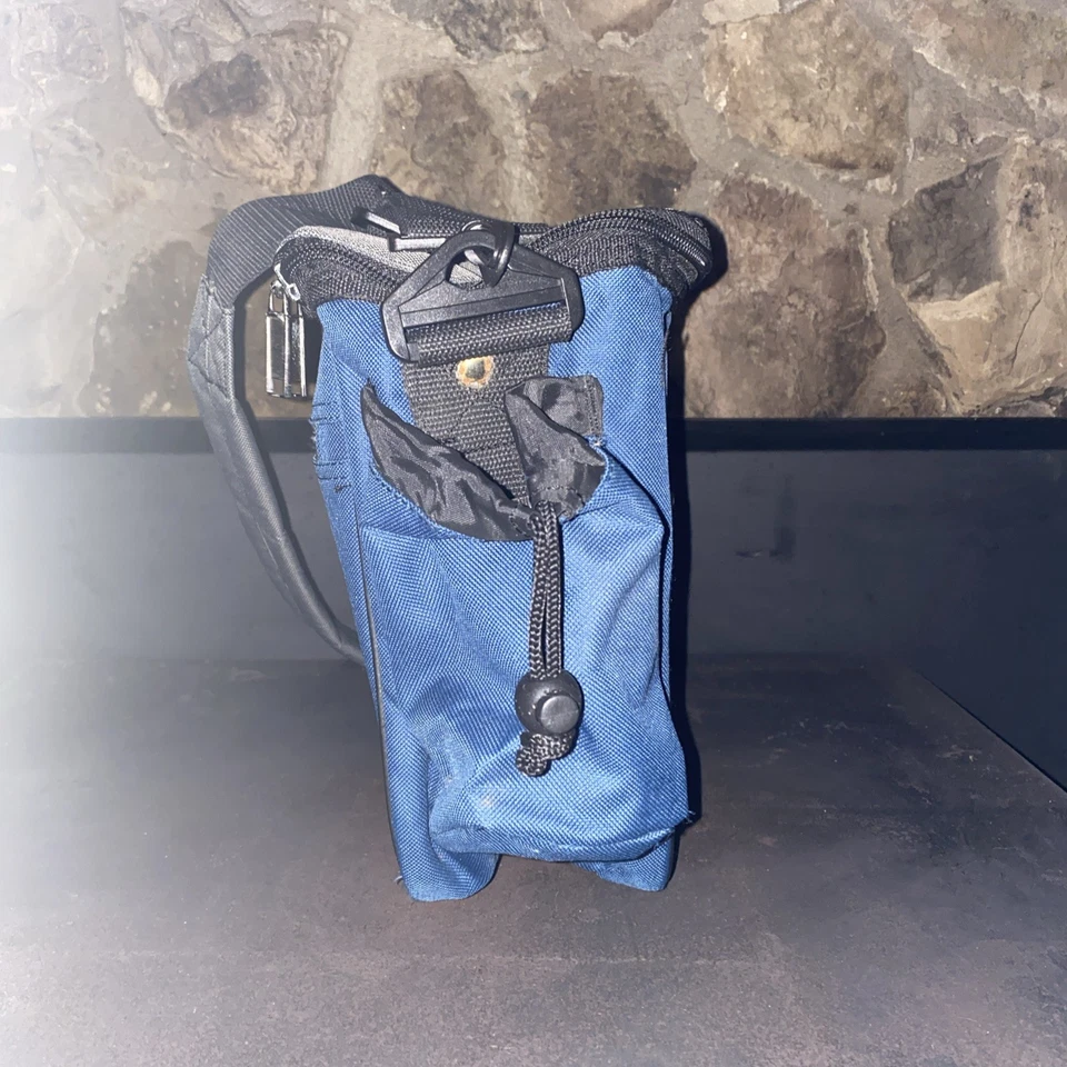 Bolsa de transporte de golf Innova Blue Disc toneladas de espacio en disco con bolsillos exteriores Foto 2 de 4