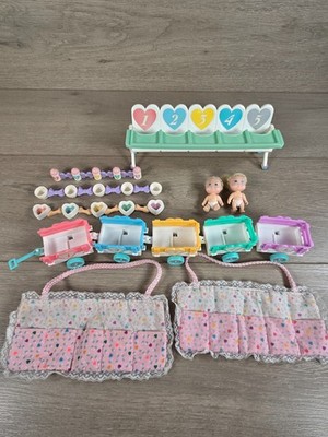 Vintage Lot Of Tyco Quints Pieces Wagon/Highchair/Bowls/Bottles/Sleeping Bags