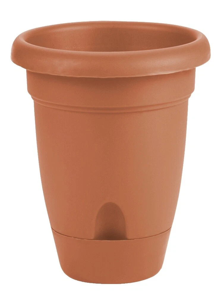 Terracotta Round Plant Baskets, Pots, Window Boxes & Saucers