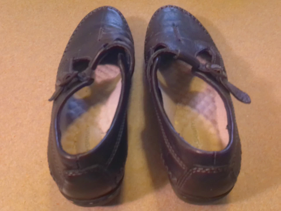 Eastland Mary Jane Zapatos de Cuero Negro Cómodos Plantillas Antigravedad Talla 6M Foto 4 de 4