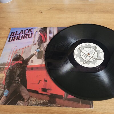 12'' SINGLE BLACK UHURU THE GREAT TRAIN ROBBERY  RAS T 7018