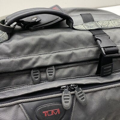 Tumi Duffle Bag Backpack Excursion Non-rolling 21x13x11 Gray Black