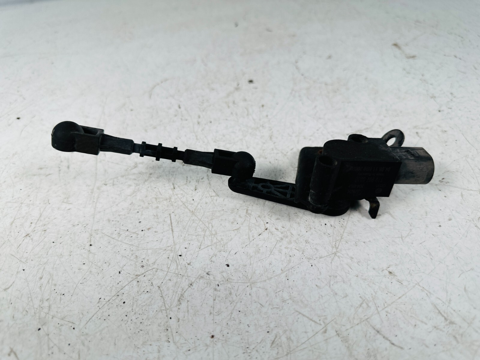2012-2017 AUDI A7 REAR LEFT SIDE RIDE HEIGHT LEVEL SENSOR W 