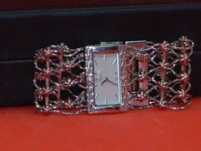 Pre-Owned Women’s Anne Klein 10/6553 Fashion Analog Quartz Watch