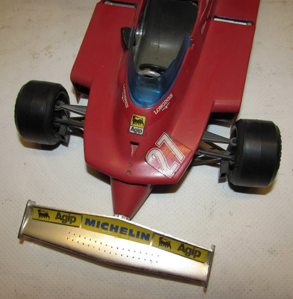 Burago Modellino F1 Ferrari 312 T5 VILLENEUVE/TAMBAY #27 1/14 - Immagine 4 di 4