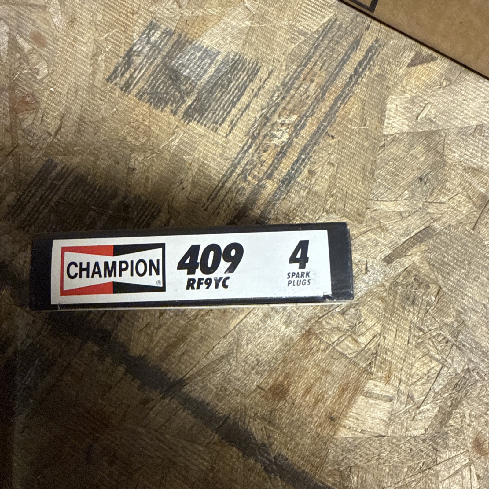 NOS 409 Champion Copper Plus Spark Plugs Set Of 4 RF9YC  SP-11 BOX MAY VERY