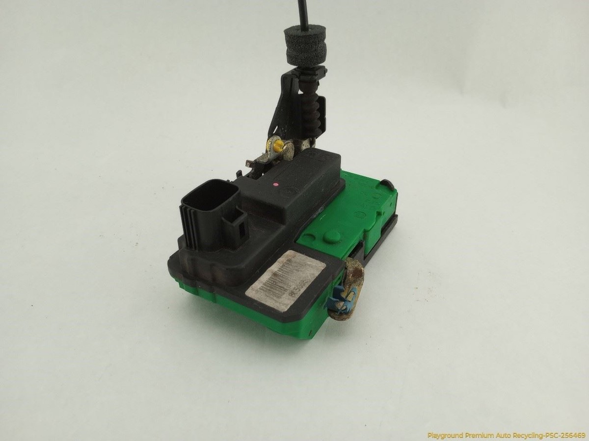 VΛV Volvo V70 XC70 Passenger Right Front Door Lock Latch Actuator Fits