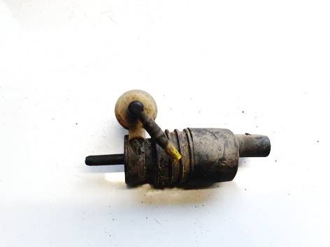 1j0973722 Waschwasserpumpe, Scheibenreinigung  Volkswagen Passat DE2624891-74