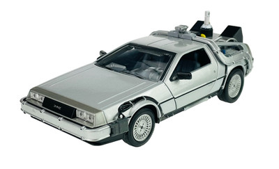WELLY DELOREAN ZURÜCK IN DIE ZUKUNFT 2 1:24 DIE CAST METAL MODEL NEU IM KASTEN