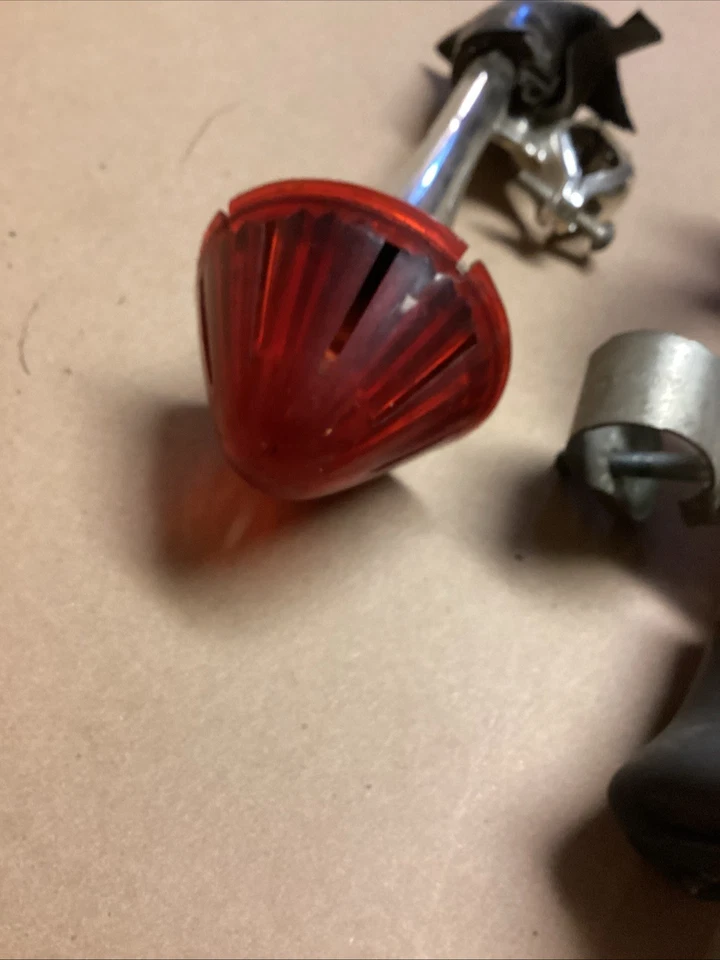 2 bocinas de manillar de bicicleta vintage Condor y Yoder todavía funcionan goma dañada Foto 4 de 4