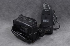 Sony CCD-TR4 Video8 Handycam Camcorder w/ AC-V30 - For Parts/Repair