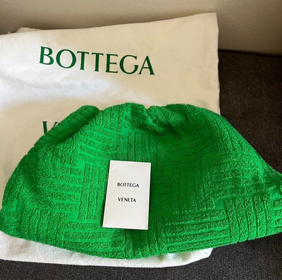 Bottega Veneta The Pouch Clutch Bag Green Fabric H9.5 display picture 1