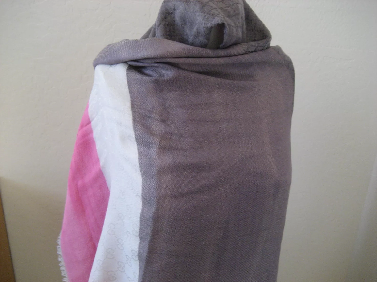NEW AUT GUCCI MEGA CHECK LARGE SHAWLS SCARF MULTI COLOR RET WHAT BARGAIN