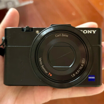 Sony Cyber-Shot RX100 II 20.2 Mp DSC-RX100M2 3.6x Zoom Digital