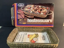 NEW Glasbake Jeannette Hostessware Microbake 2.5 qt. Utility Dish Basket Box 263