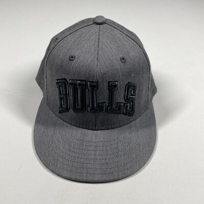 Adidas Adult Hat Chicago Bulls Size Small Medium Gray Basketball NBA Cap