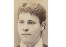 CDV STUDIO PORTRAIT OF A LADY FROM FITCHBURG, MASS, BY HOWARD
