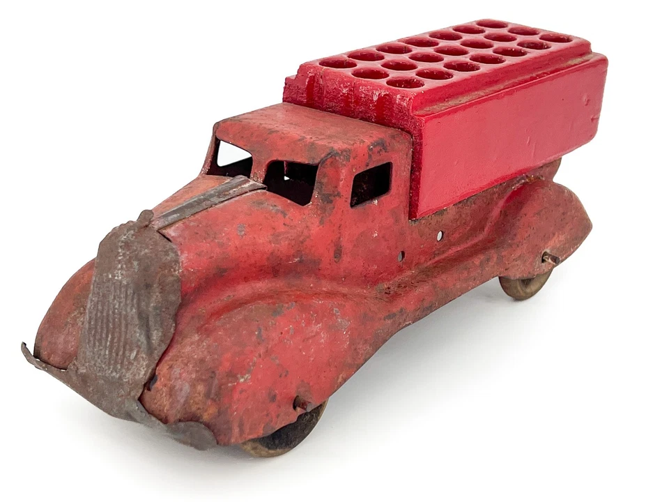 MARX WYANDOTTE Tow Truck WOOD WHEELS Rat Rod Pressed Steel Man Cave Tin Patina - Image 3 of 4