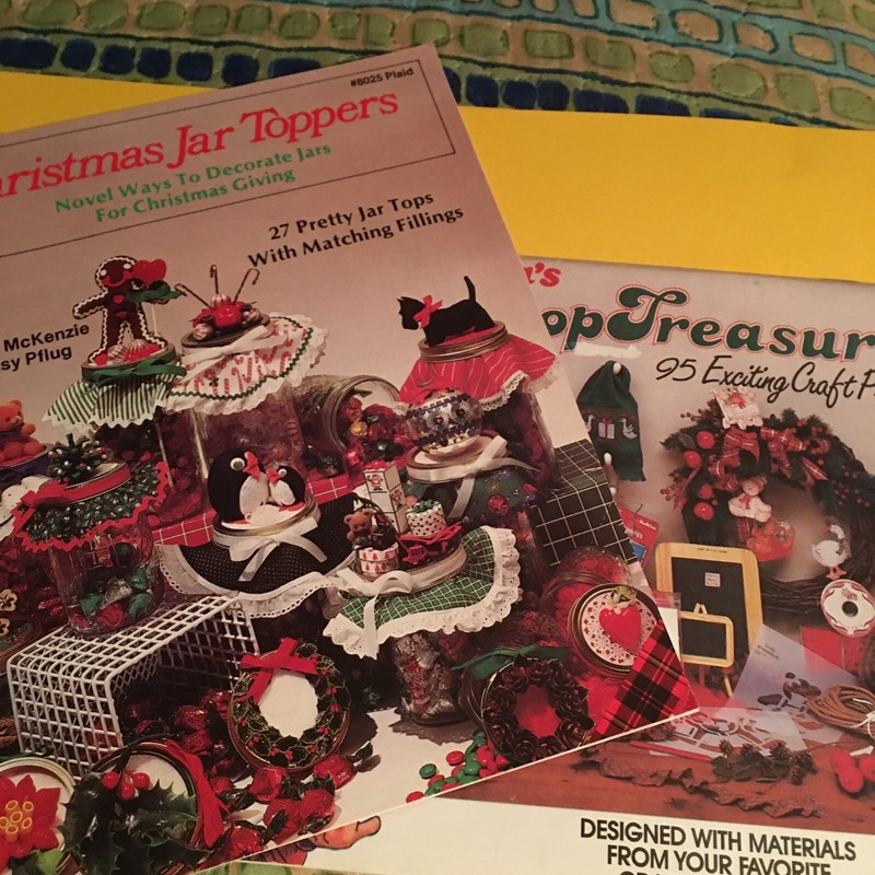 Santa's Workshop Treasures 95 Craft Projects, Plaid,1987 & 1985 XMas Jar Toppers