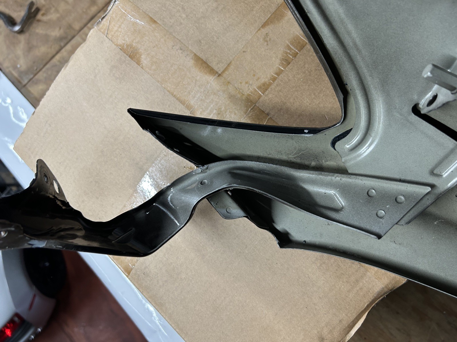 08-19 MASERATI GRANTURISMO FRONT RIGHT PASSENGER SIDE FENDER ASSEMBLY BLACK OEM