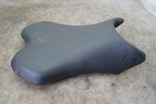 07 08 YAMAHA R1 FRONT DRIVER SEAT  E-1370