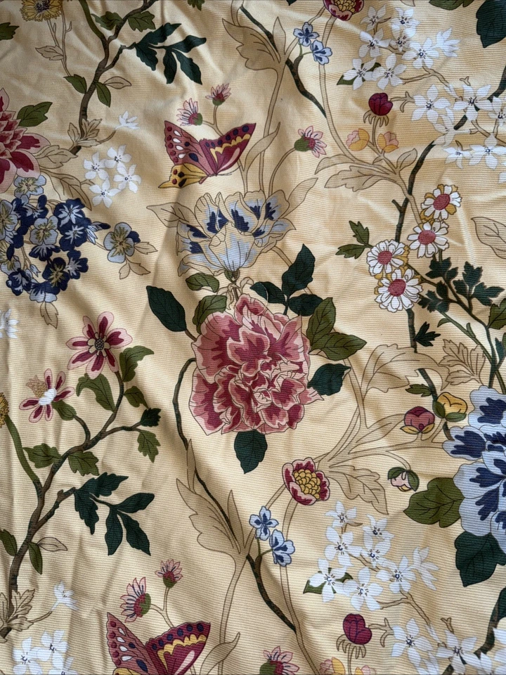 3 Pc Rose Tree Home 92x90” F/Q Comforter 2 Accent Pillows Butterfly  Floral - Image 2 of 4