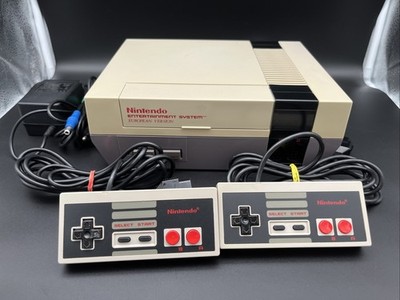 Nintendo NES Konsole - NES-001 - 2x Controller