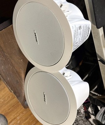 Bose FreeSpace DS 16F Wired Ceiling Speakers White Round 16W 8 Ohms Pair