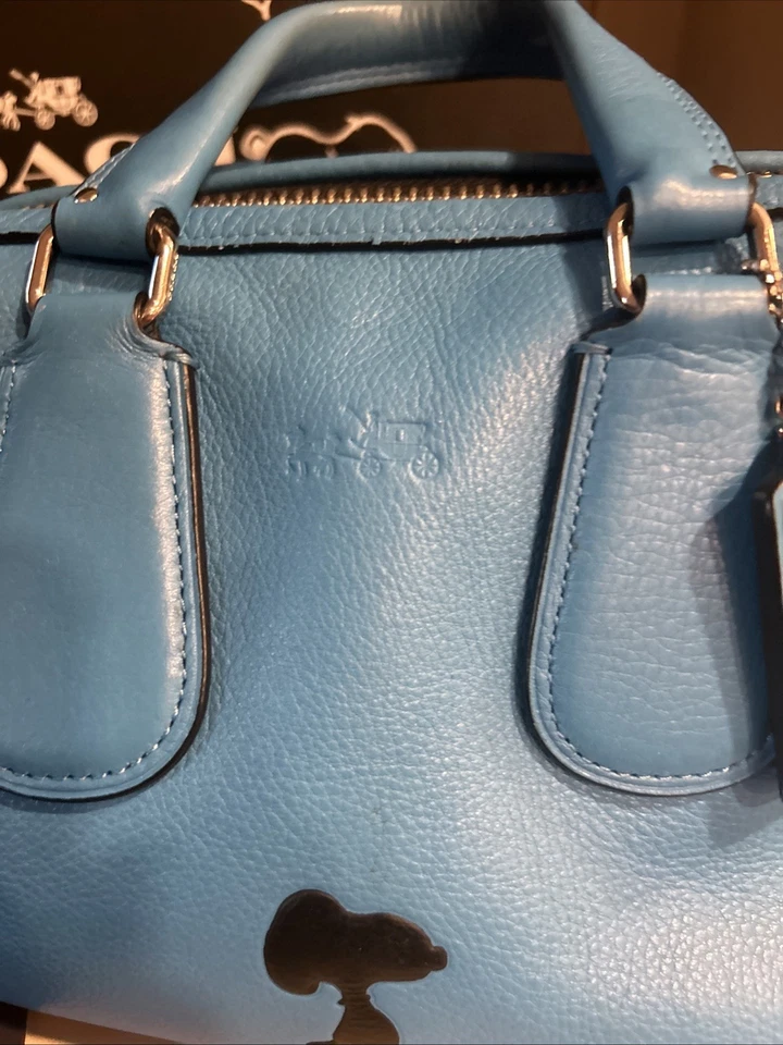 coach X Peanuts handbags Women's Snoopy Handbag crossbody bag Blue Rare Purse - Image 3 of 4