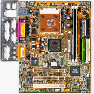 Gigabyte GA-7VKMLS Socket A MicroATX Motherboard DDR PCI VIA KM266 AMD Athlon XP