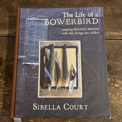 #ad The Life of a Bowerbird Sibella Court First Edition First Printing 2012 HC VG $75.99