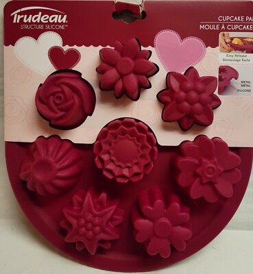 Trudeau Structure Silicone Baking Cupcake Mold Flower Easter Pan Wedding Spring