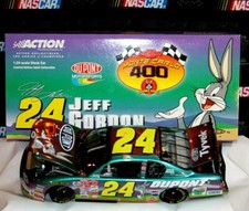 2001 Action 24 Jeff Gordon Dupont Looney Tunes Chromalusion Monte Carlo 1/24
