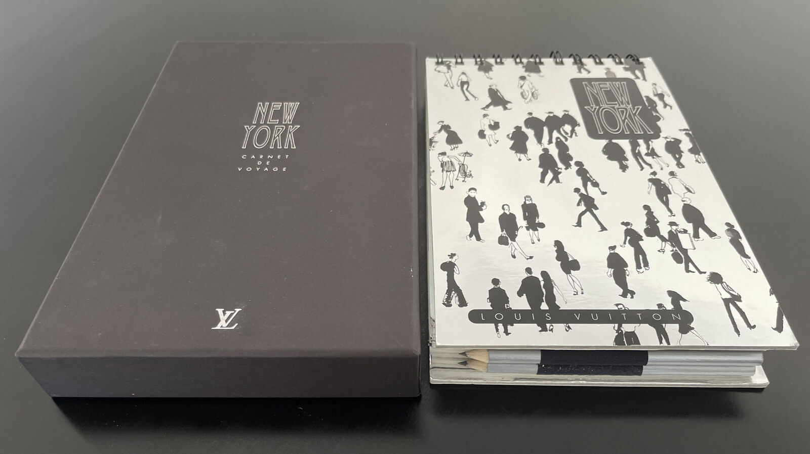 LOUIS VUITTON Carnet de Voyage NEW YORK TRAVEL BOOK JOURNAL SET DAY PLANNER  NEW