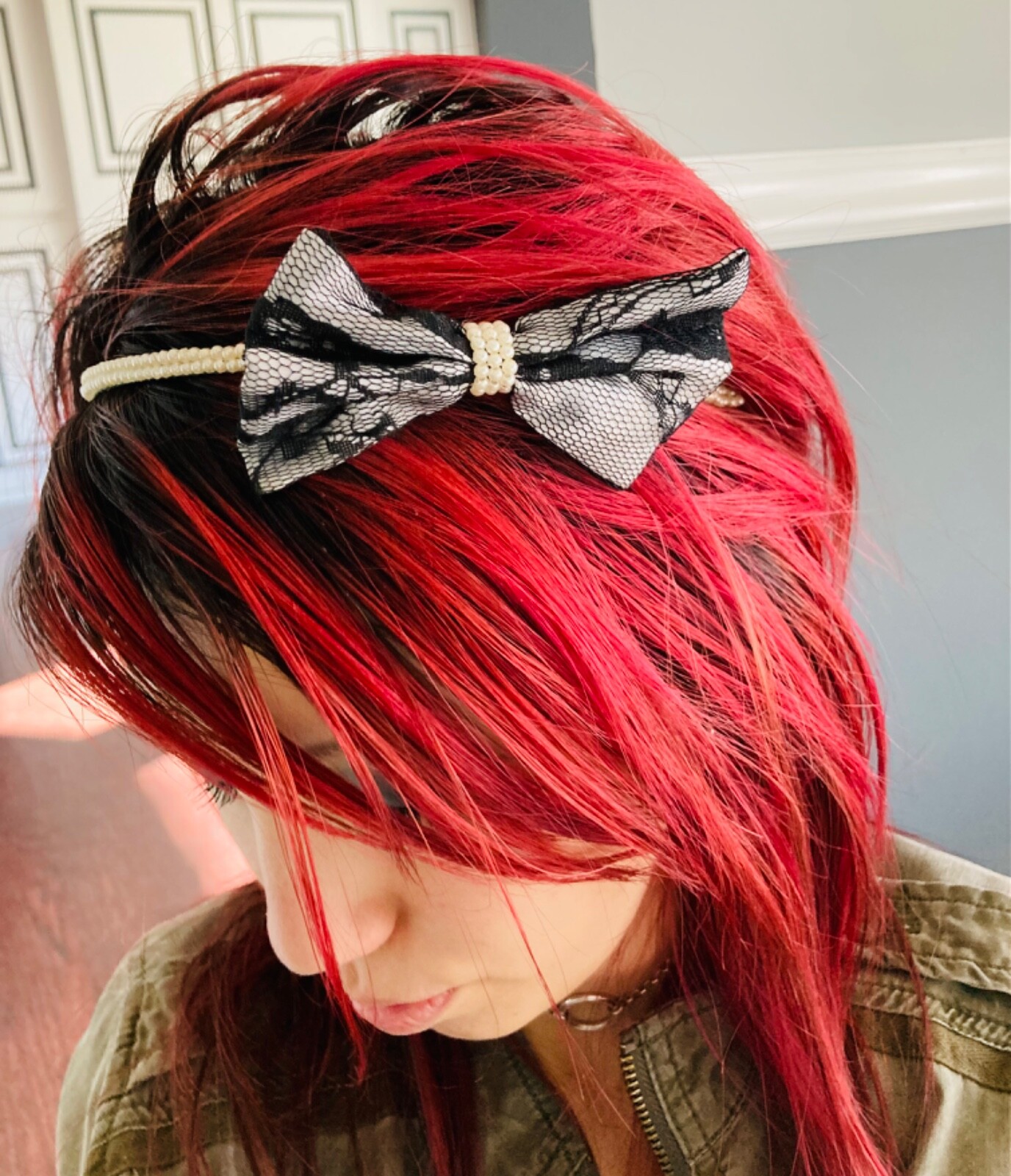 Black Lace White Satin Pearl Fascinator Headband Scen… Gem