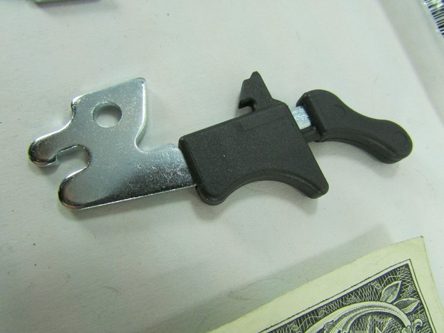 Pair Southco Ejector Latches w/Hardware Telecom Server Rack Faceplate ...