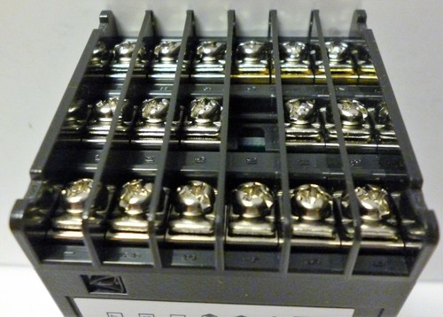 RKC Instruments CB100-FJA6-V*NN-51/A/Y Temperature Controller - Picture 8 of 9