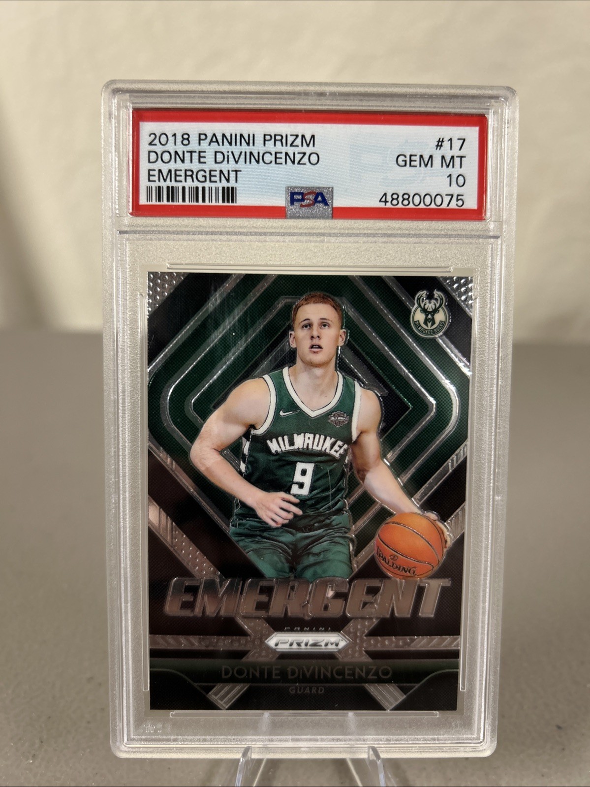 Donte DiVincenzo 2018 Panini Prizm Emergent Rookie RC, PSA 10, Bucks Rookie