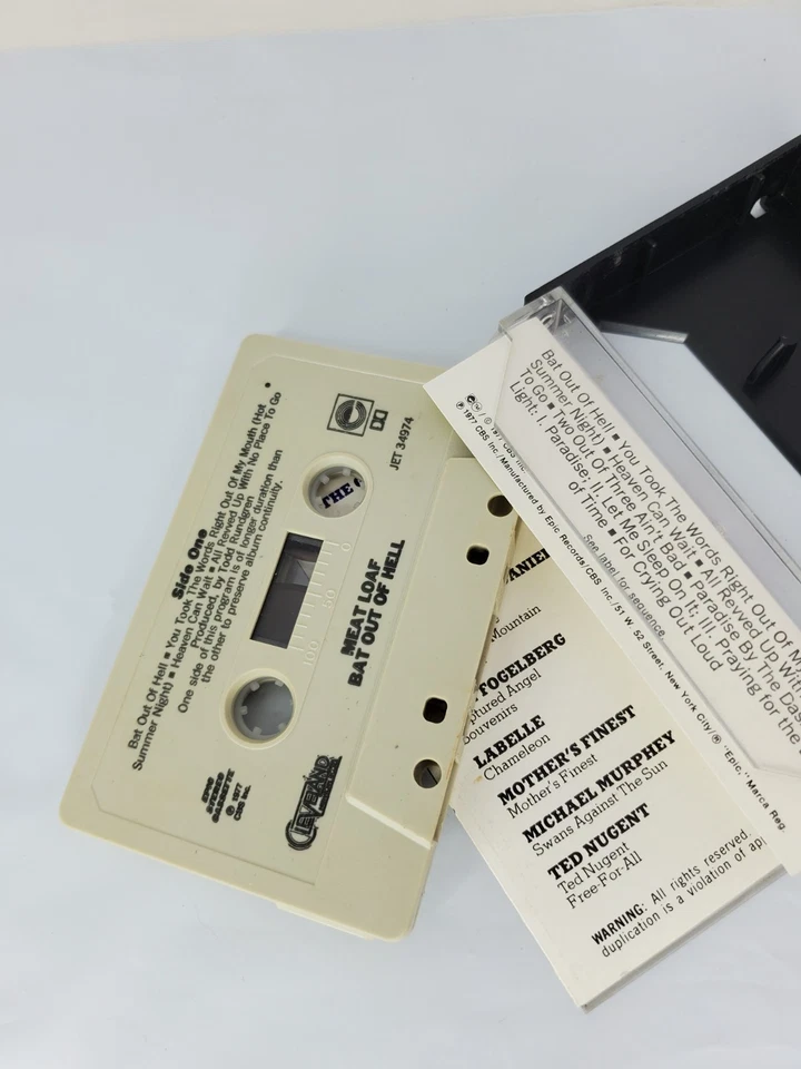 Meat Loaf - Bat Out of Hell (1977) Music Cassette CBS JET 34974 - Image 4 of 4