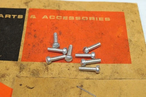 Qty 8 Harley-Davidson Knucklehead Flathead Gas Tank Emblem Screws 61790-40 NEW