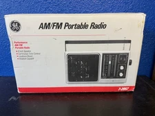 New Vintage A/M F/M General Electric Radio