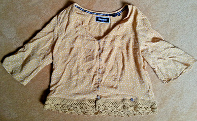 The Superdry [edit] Bluse Kurzarm Cropped Gr. 38 gelb weiß gepunktet Spitze Top