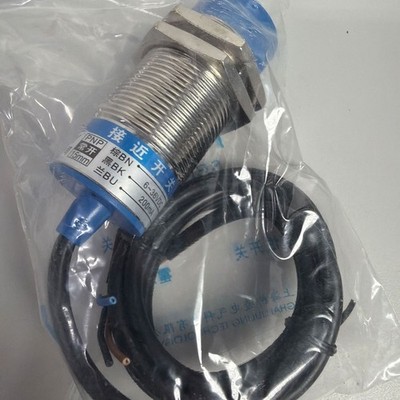 LJ30A3-15-Z/BY 6-36VDC 300mA 15mm Sensor PNP NO 3 Wires Proximity Switch