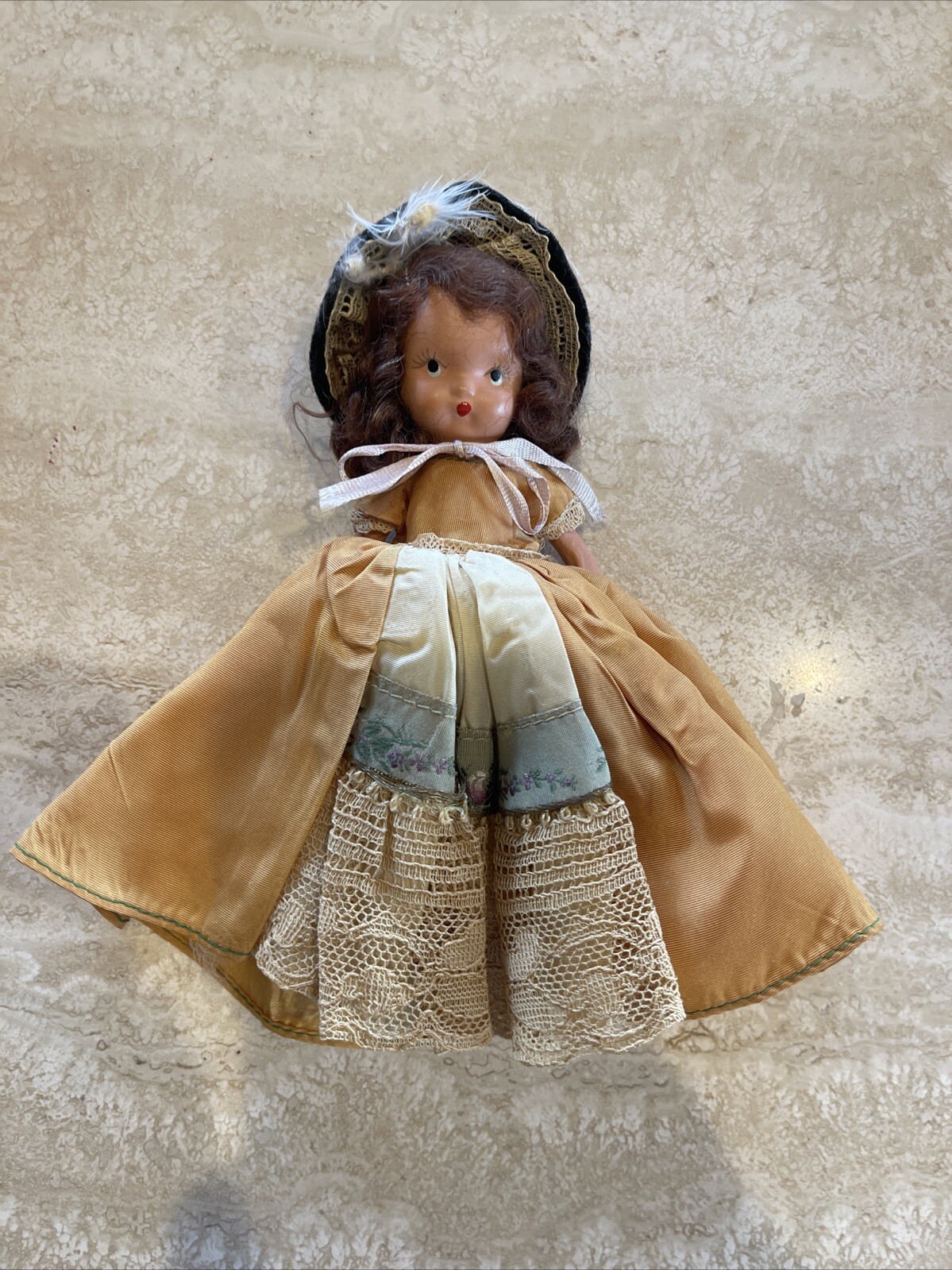 vintage 危ぶま doll ❀ 木製 * ほうきを持った イースターの女の子