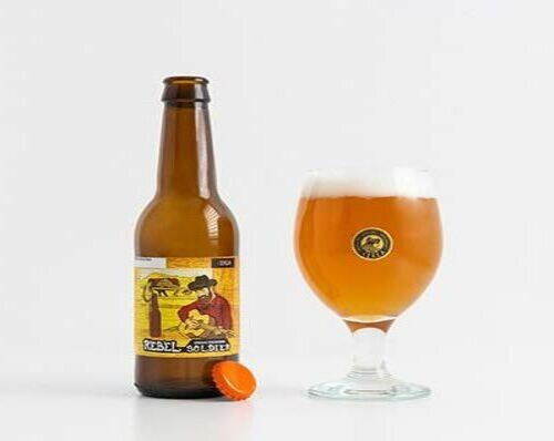 Cerveza artesana de trigo con mango. Disponible individual o en packs de 12