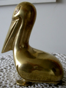 Vintage Mid Century Brass Pelican Sculpture 4.75” Tall, 11 Oz Beach Bird Ocean