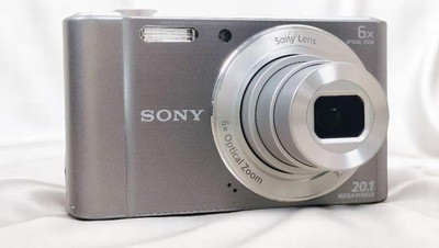 Mint] Sony Cyber-shot DSC-W810 20.1MP Digital Camera Silver